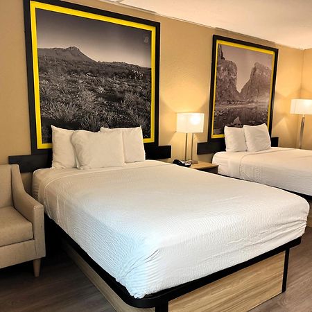 Super 8 By Wyndham Corpus Christi Airport Ξενοδοχείο Εξωτερικό φωτογραφία