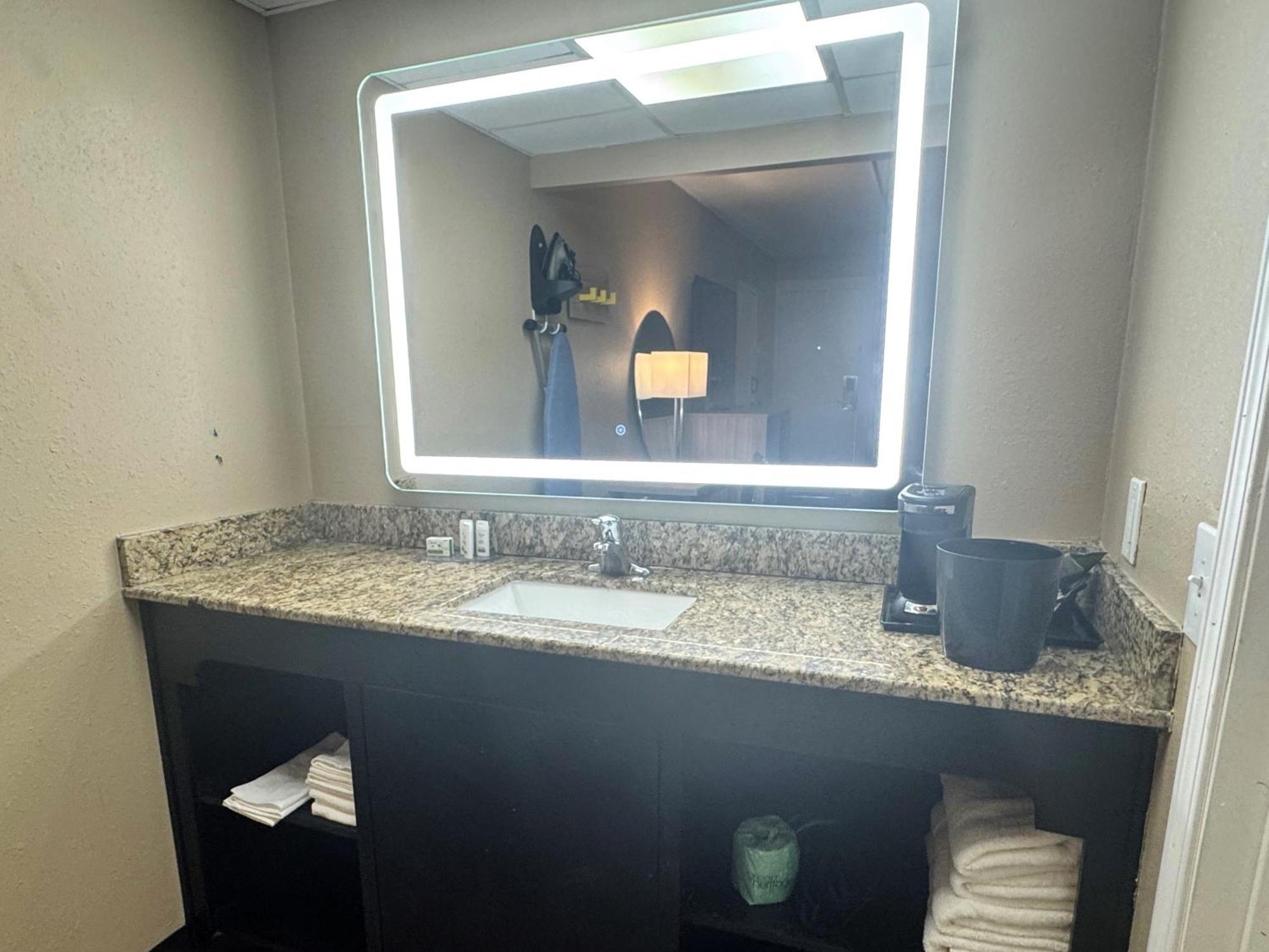 Super 8 By Wyndham Corpus Christi Airport Ξενοδοχείο Εξωτερικό φωτογραφία